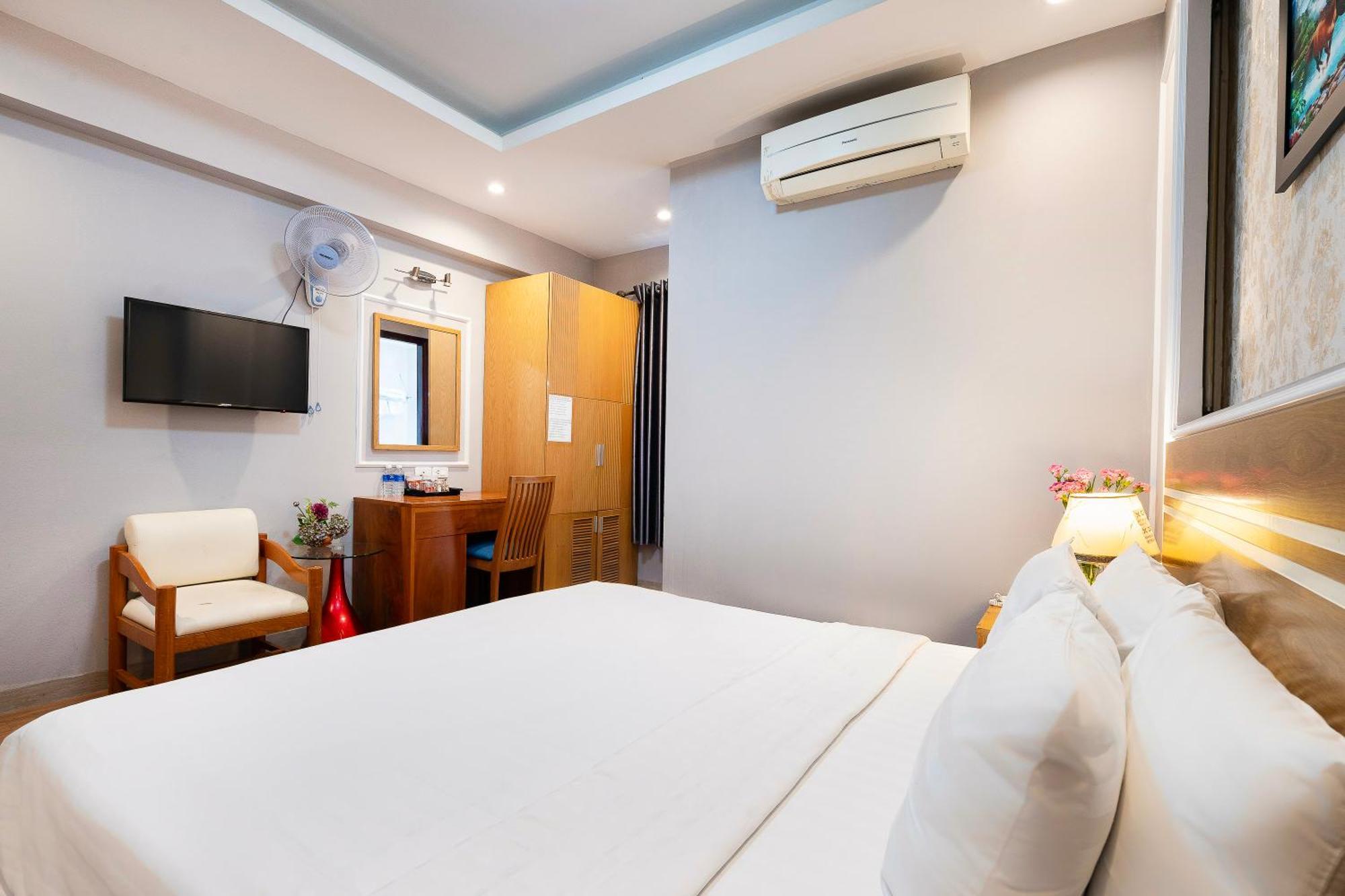 Lucky Star Hotel 266 De Tham Ho Chi Minh-Byen Eksteriør billede
