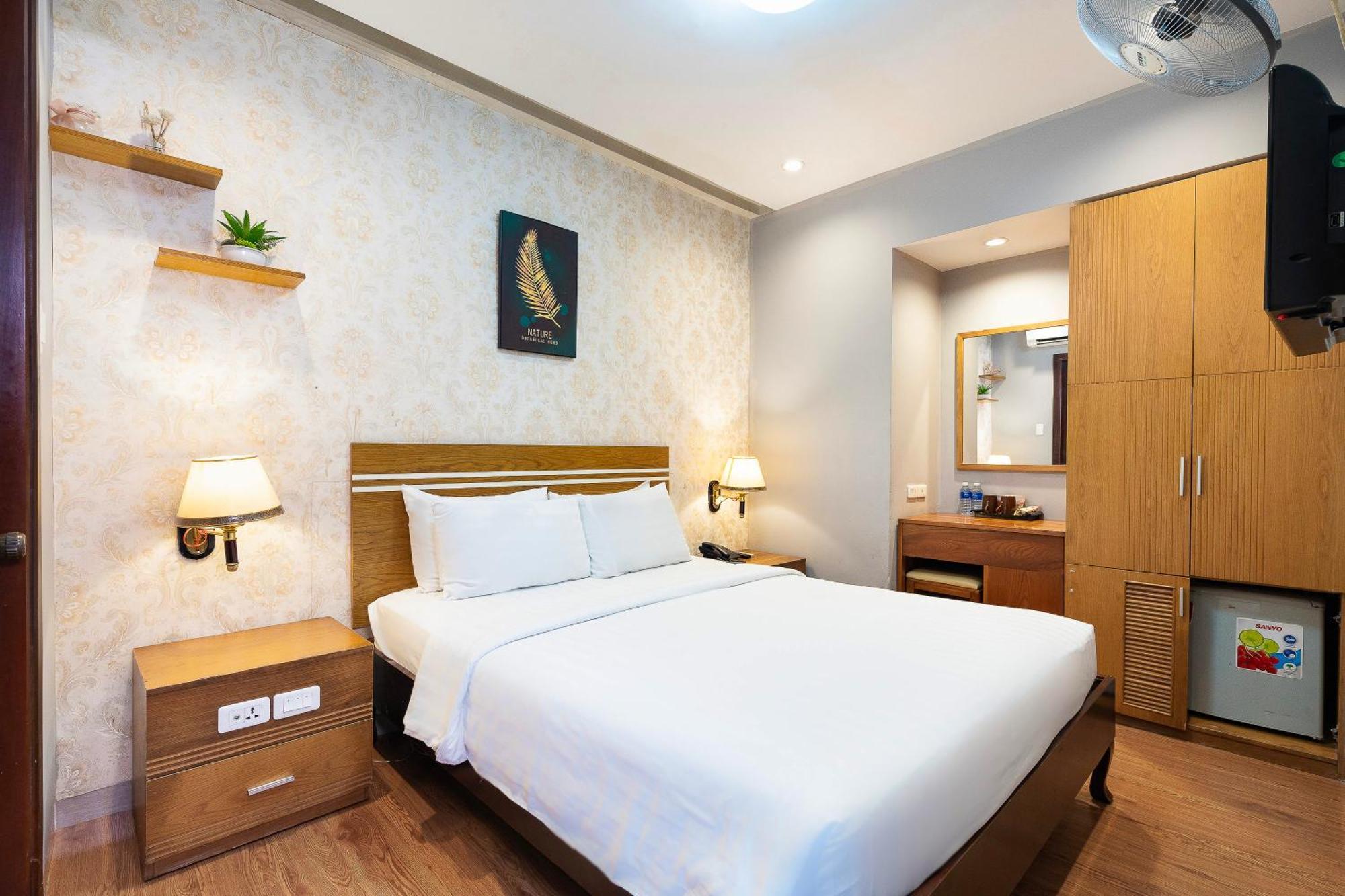 Lucky Star Hotel 266 De Tham Ho Chi Minh-Byen Eksteriør billede